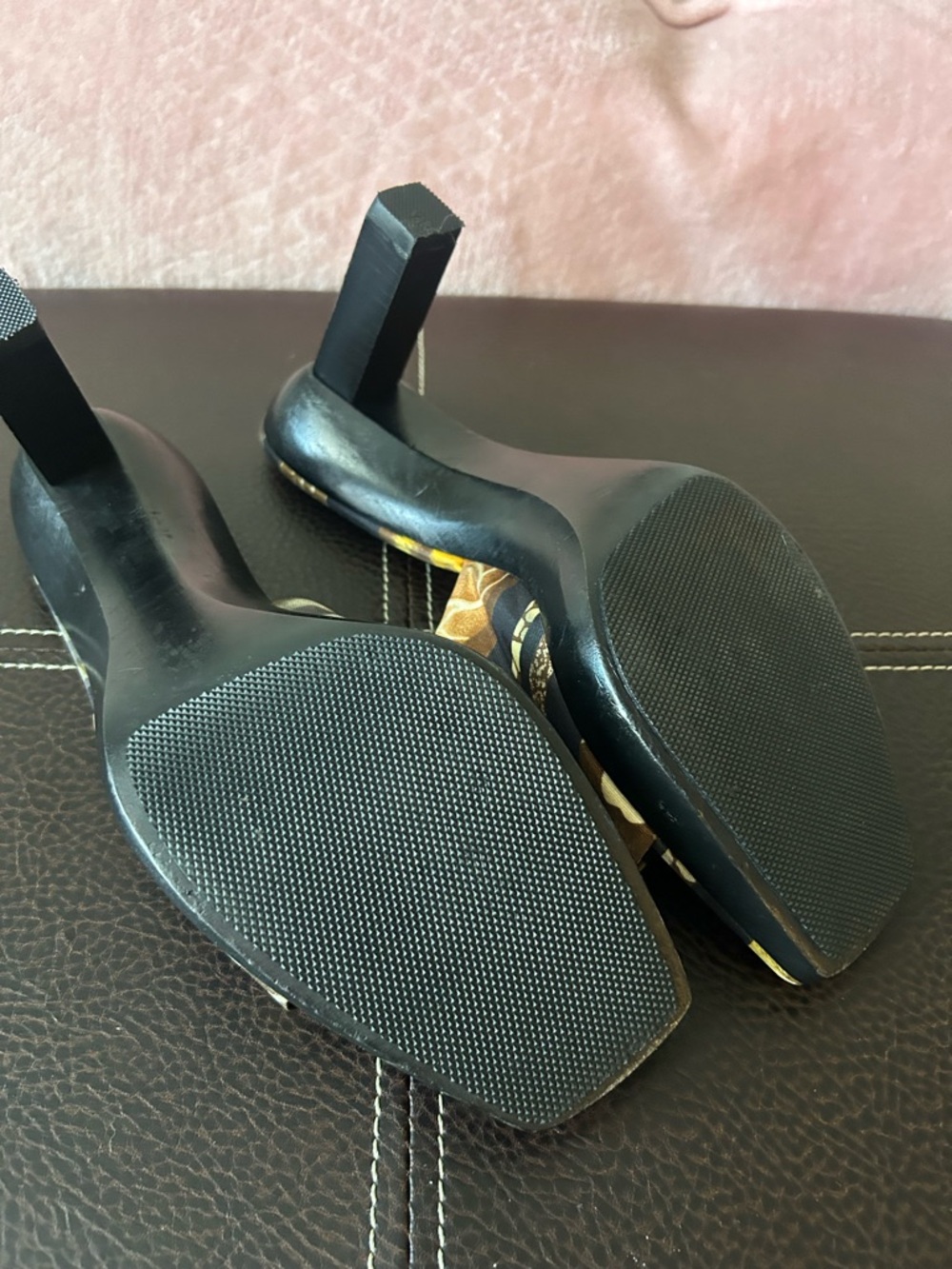 Salvatore Ferragamo Black and Gold Patterned Slide Mules - Picture 4 of 4